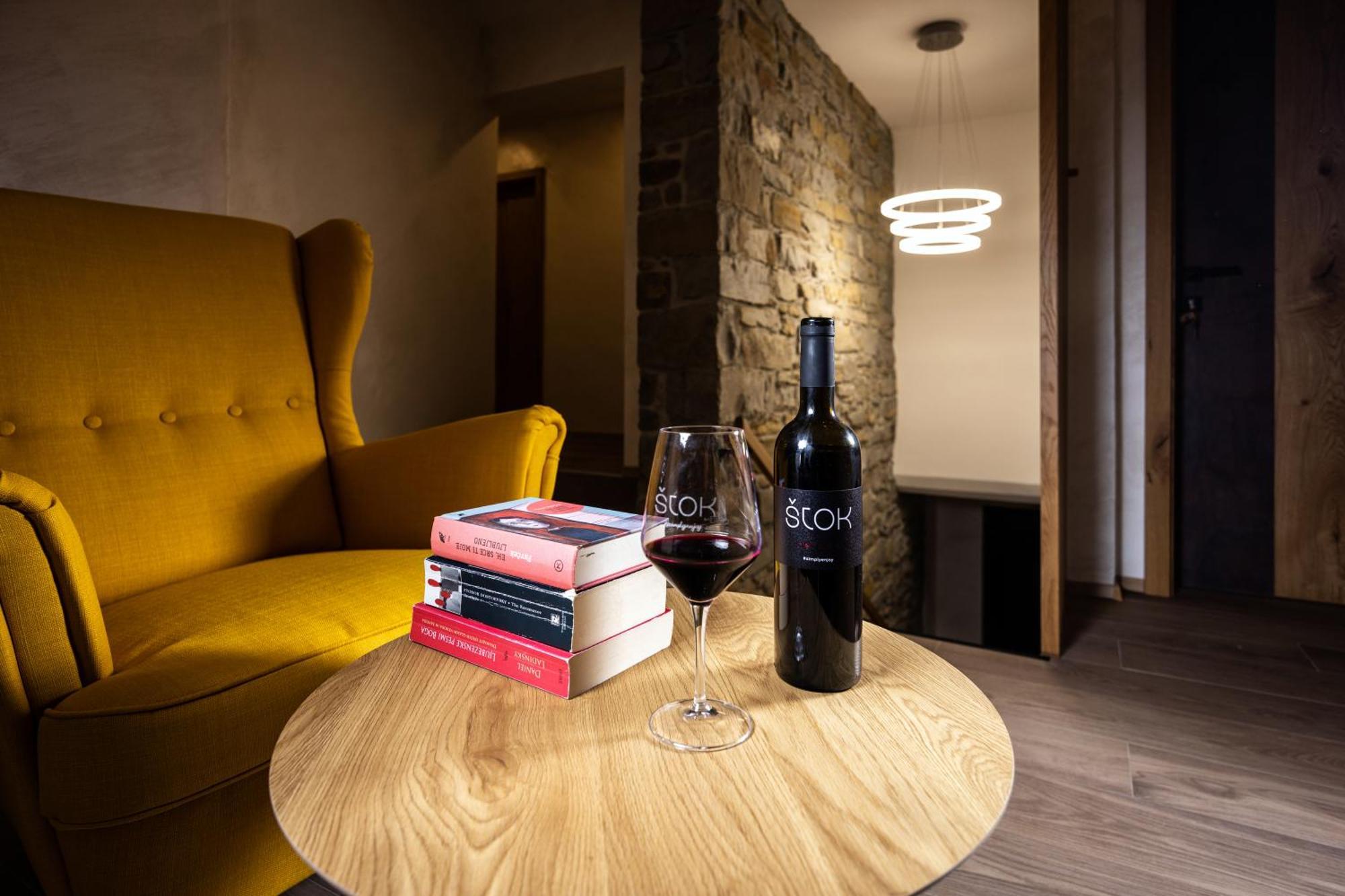 Stok - Rooms, Wine & Restaurant - Marezige, Koper Buitenkant foto